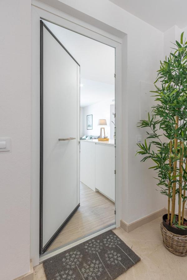 M A R I V E N T Suite With Bathroom And Terrace 50 M2 Roses Buitenkant foto