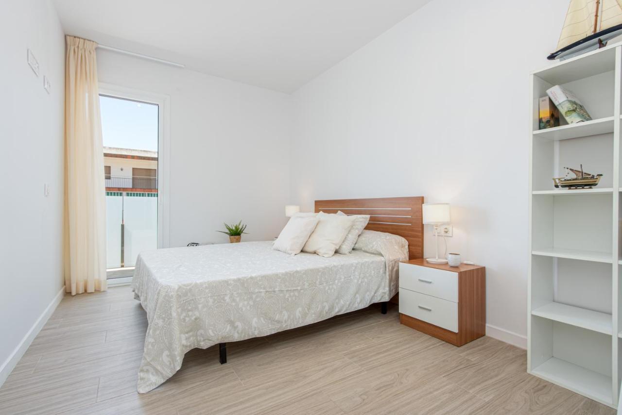 M A R I V E N T Suite With Bathroom And Terrace 50 M2 Roses Buitenkant foto