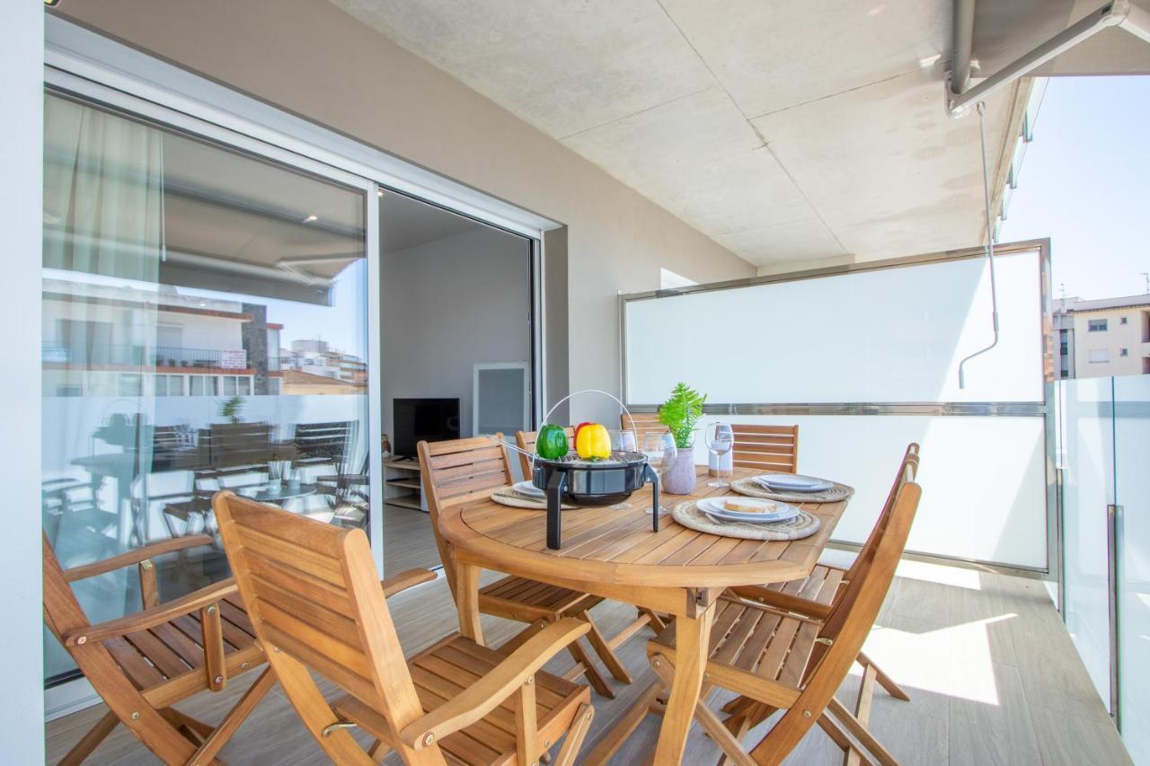M A R I V E N T Suite With Bathroom And Terrace 50 M2 Roses Buitenkant foto