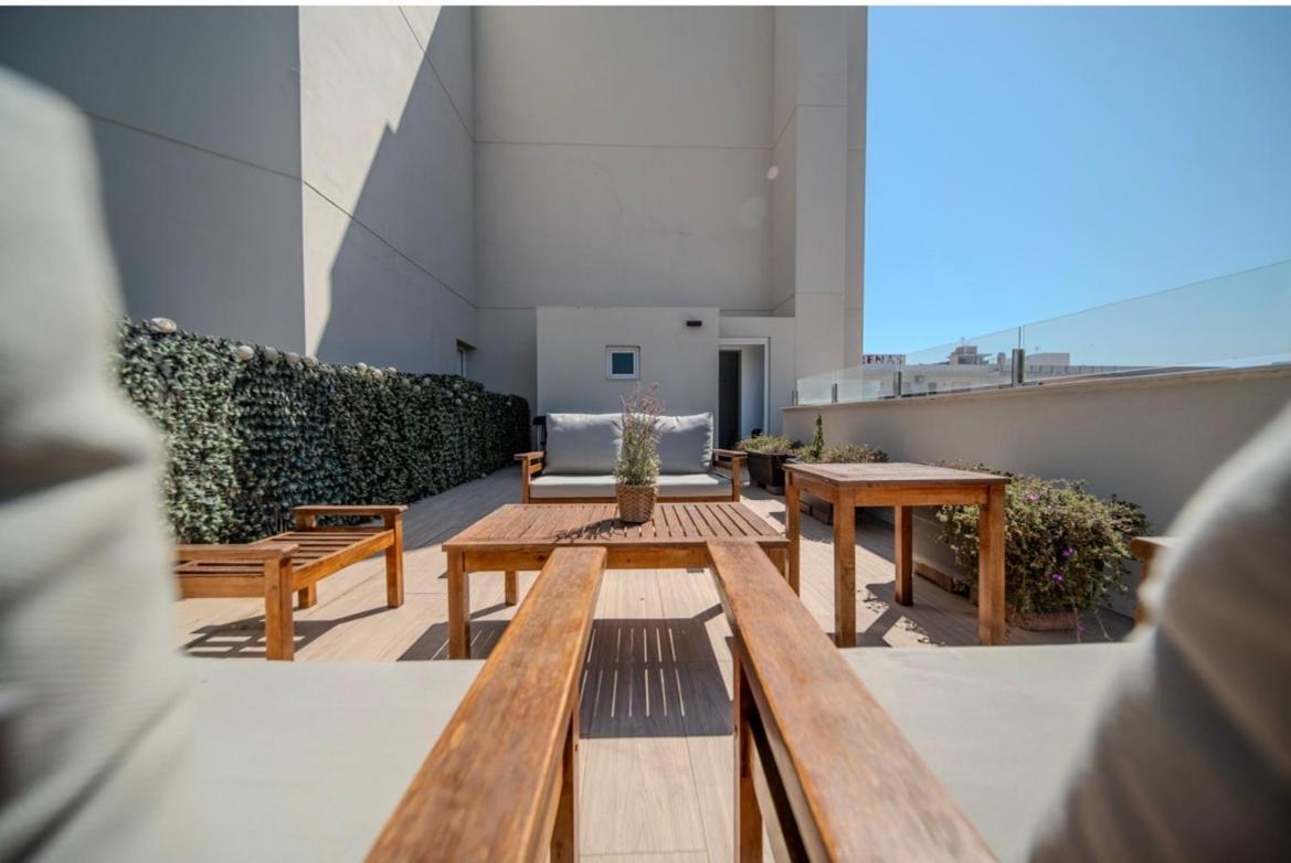M A R I V E N T Suite With Bathroom And Terrace 50 M2 Roses Buitenkant foto