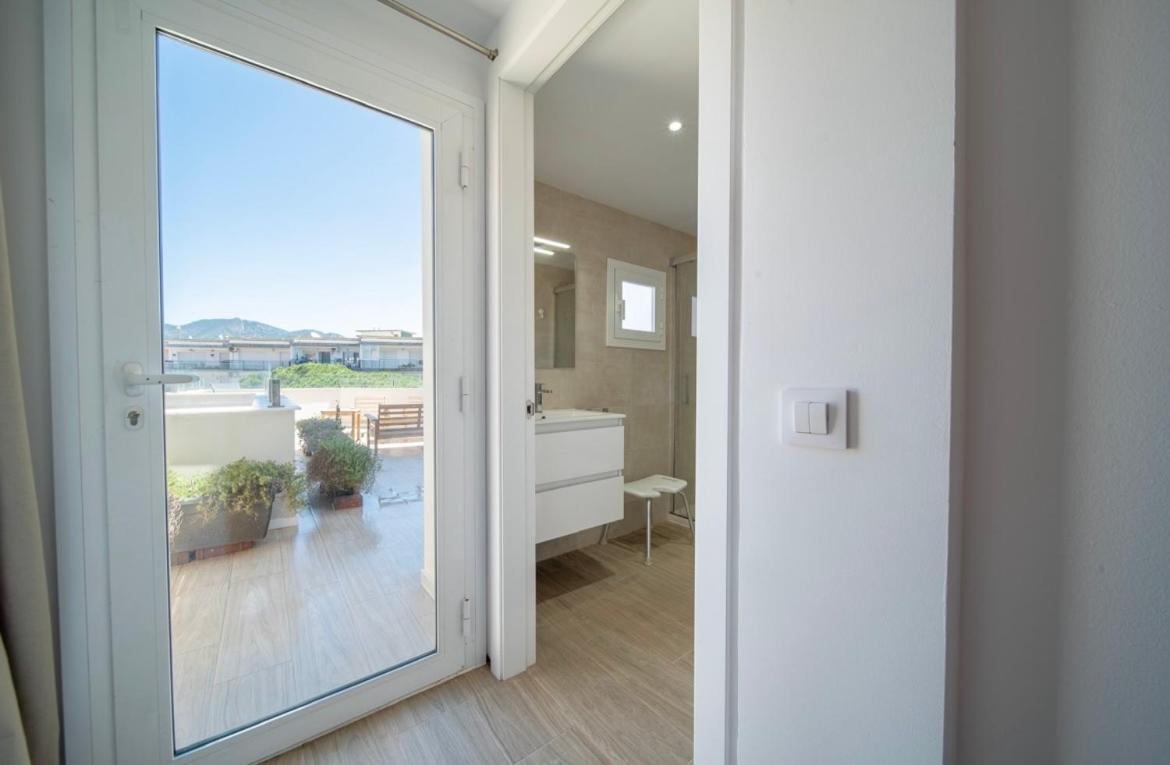 M A R I V E N T Suite With Bathroom And Terrace 50 M2 Roses Buitenkant foto